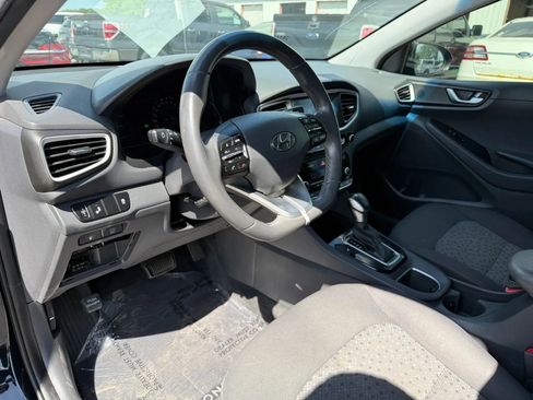 Used 2017 Hyundai Ioniq SEL FWD image 17