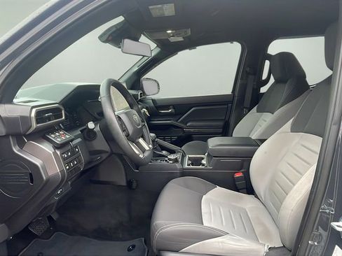 Used 2025 Toyota Tacoma TRD Off-Road AWD/4WD image 21