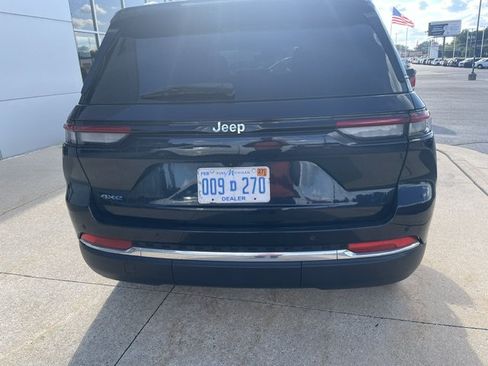 Used 2023 Jeep Grand Cherokee 4WD 4xe image 5