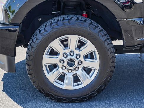 Certified 2017 Ford F250 Platinum w/ Platinum Ultimate Package image 10