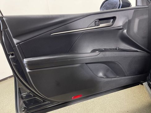 Used 2025 Toyota Camry SE FWD image 17