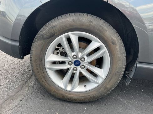 Used 2017 Ford Edge SEL w/ Equipment Group 201A AWD/4WD image 11