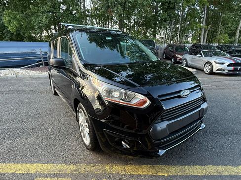Used 2018 Ford Transit Connect XLT image 7