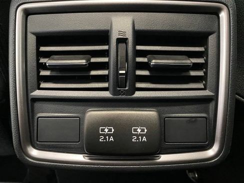 Used 2022 Subaru Forester Premium AWD/4WD image 14