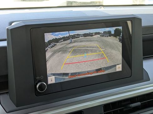 Used 2024 Toyota Tacoma SR5 AWD/4WD image 23