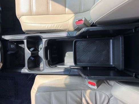 Used 2019 Honda CR-V EX-L image 16
