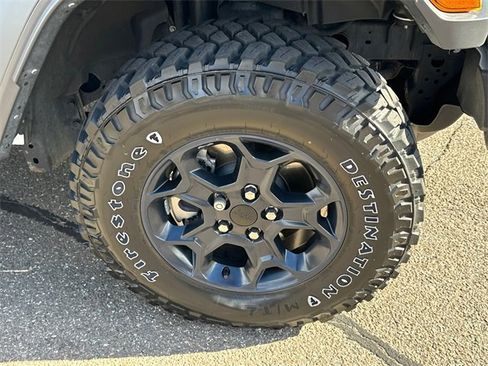 Used 2023 Jeep Wrangler Unlimited w/ Cold Weather Group image 7