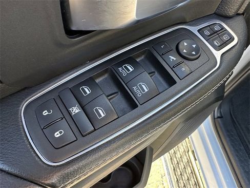 Used 2024 RAM 2500 Big Horn w/ Bed Utility Group image 28