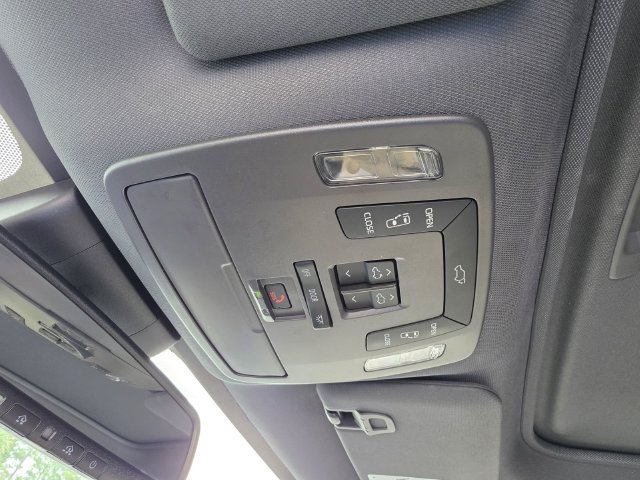 Certified 2023 Toyota Sienna XLE FWD image 32