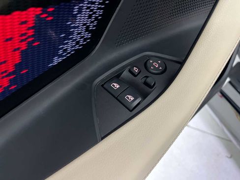 Used 2023 BMW 230i Coupe w/ M Sport Package image 15