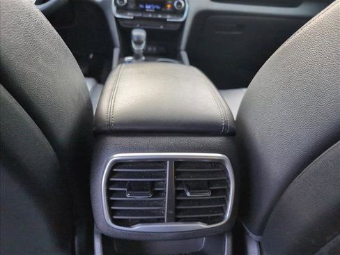 Used 2020 Hyundai Santa Fe SEL image 20
