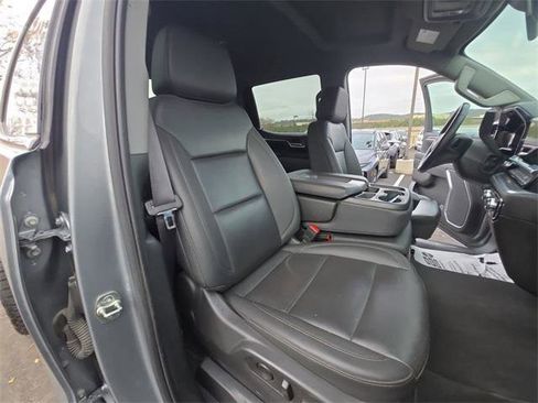 Used 2025 GMC Sierra 1500 SLT image 25