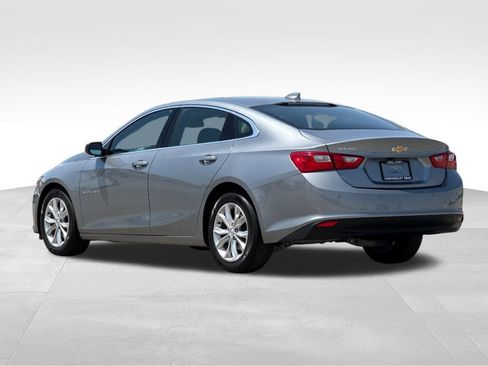 Used 2024 Chevrolet Malibu LT FWD image 3