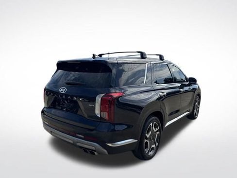 Used 2024 Hyundai Palisade Limited AWD/4WD image 3