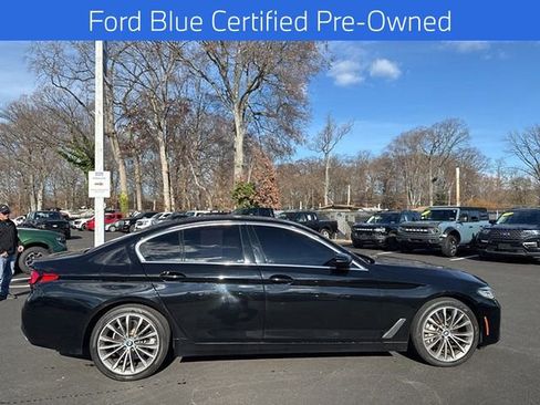 Used 2021 BMW 530i xDrive w/ Convenience Package image 12