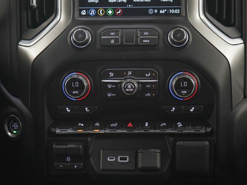 Used 2021 Chevrolet Silverado 1500 LT Trail Boss w/ Convenience Package II AWD/4WD image 16