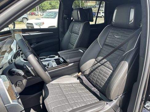 Used 2026 Cadillac Escalade Platinum Sport AWD/4WD image 22