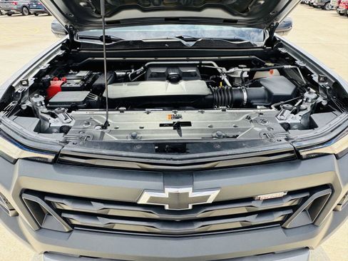Used 2023 Chevrolet Colorado Trail Boss w/ Technology Package image 41