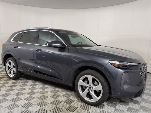 Used 2025 Audi Q5 Premium Plus w/ Premium Plus AWD/4WD image 10