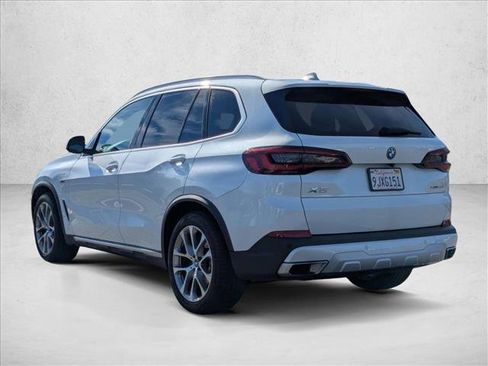 Used 2023 BMW X5 xDrive45e w/ Climate Comfort Package image 8