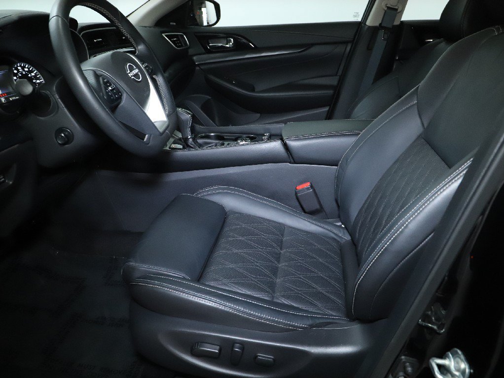Used 2023 Nissan Maxima Platinum w/ Sport Mat Group FWD image 21