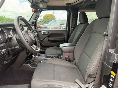 Used 2020 Jeep Wrangler Sport AWD/4WD image 15