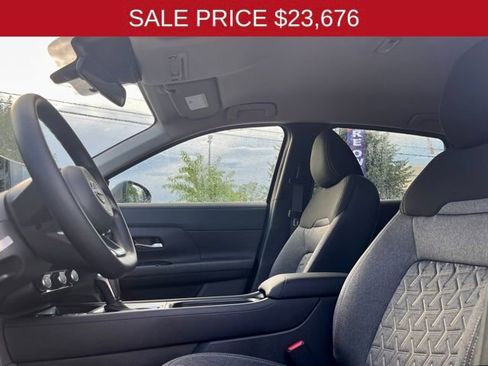 New 2025 Nissan Kicks SV w/ Charging Package image 21