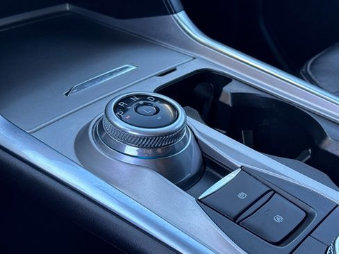 Used 2023 Ford Explorer Limited image 20