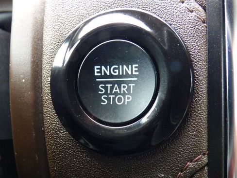 Used 2025 Ford Expedition King Ranch image 34