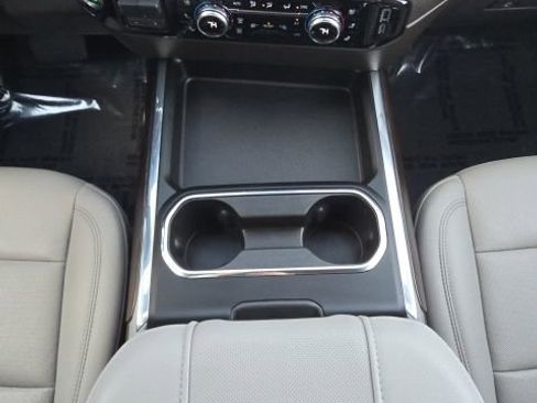 Used 2024 GMC Sierra 2500 SLT w/ SLT Premium Package image 39