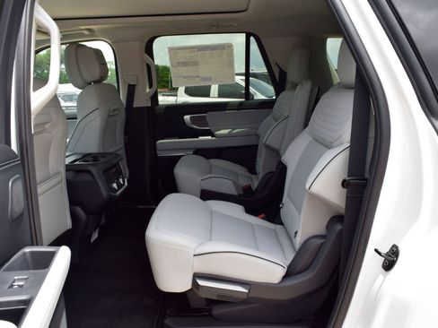 New 2026 Ford Expedition Max Platinum AWD/4WD image 20