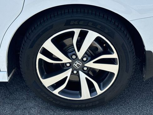 Used 2024 Honda Odyssey Touring image 18