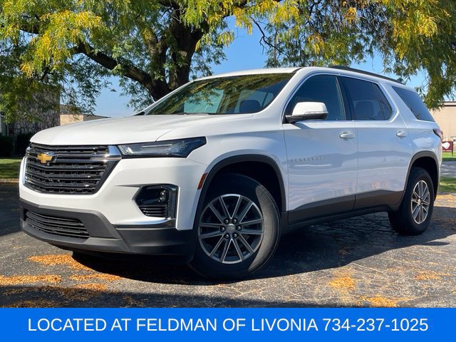 Certified 2023 Chevrolet Traverse LT FWD image 1