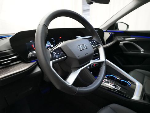 Used 2025 Audi Q5 Premium w/ Convenience Package AWD/4WD image 8