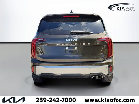 Certified 2024 Kia Telluride S image 4
