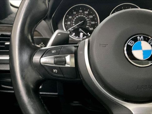 Used 2016 BMW M235i Coupe image 20