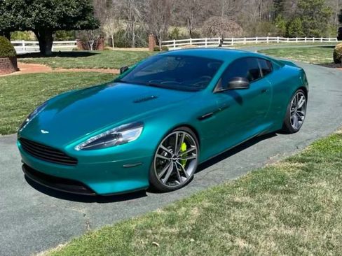 Used 2015 Aston Martin DB9 Coupe RWD image 13