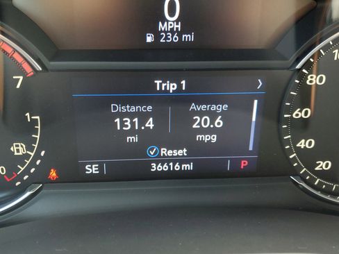 Used 2023 Cadillac XT5 Luxury image 23