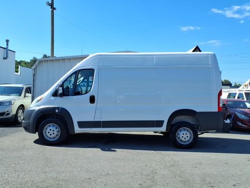 Used 2018 RAM ProMaster 1500 FWD image 2