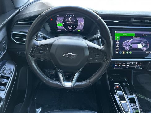 Used 2022 Chevrolet Bolt EUV LT w/ Convenience Package image 15