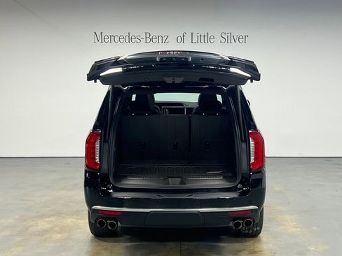 Used 2023 GMC Yukon Denali w/ LPO, Floor Liner Package image 5