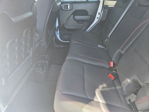 Used 2022 Jeep Wrangler Unlimited Rubicon w/ LED Lighting Group image 15