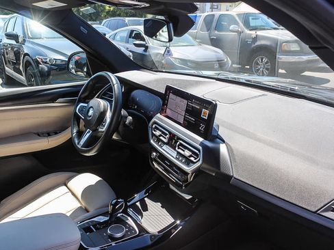 Used 2022 BMW X3 sDrive30i w/ M Sport Package 2 RWD image 15
