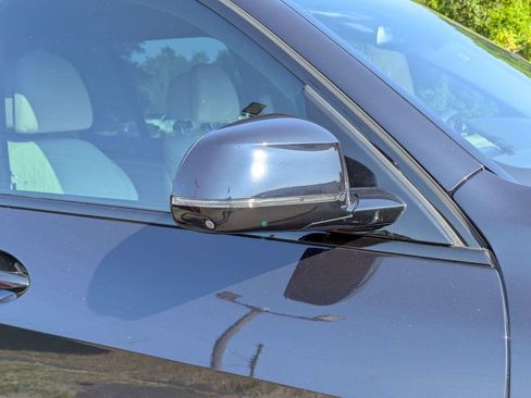 Used 2022 BMW X5 xDrive40i w/ M Sport Package image 12