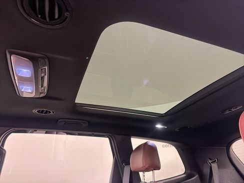 Used 2024 Kia Telluride SX FWD image 16