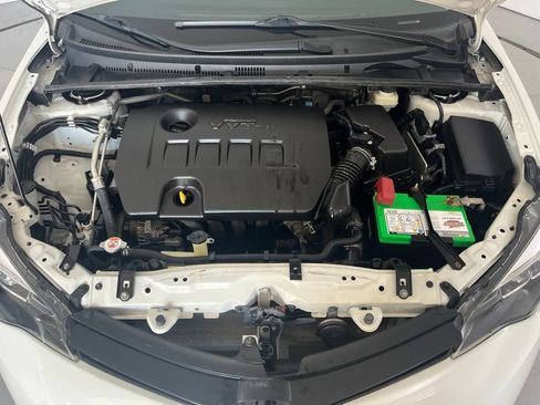 Used 2018 Toyota Corolla XLE FWD image 9