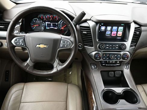Used 2016 Chevrolet Tahoe LT w/ Luxury Package AWD/4WD image 8