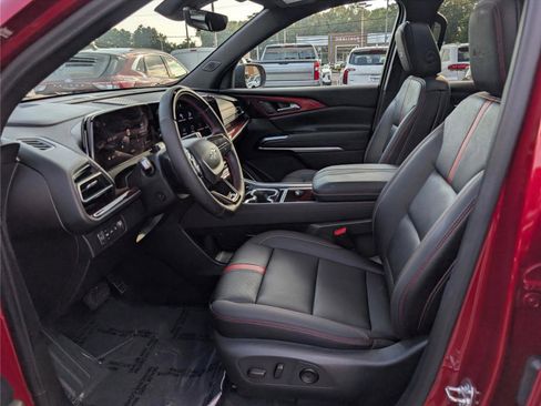 Used 2024 Chevrolet Traverse RS w/ LPO, Floor Liner Package image 20