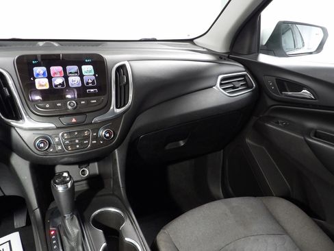 Used 2018 Chevrolet Equinox LT w/ Sun & Infotainment Package FWD image 10
