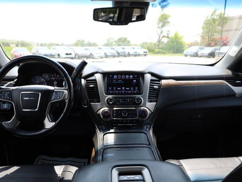 Used 2018 GMC Yukon Denali w/ Denali Ultimate Package AWD/4WD image 14